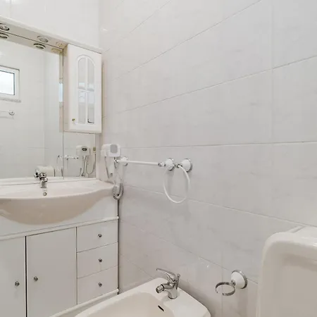 The Beauty Of Simplicity * Gondifelos