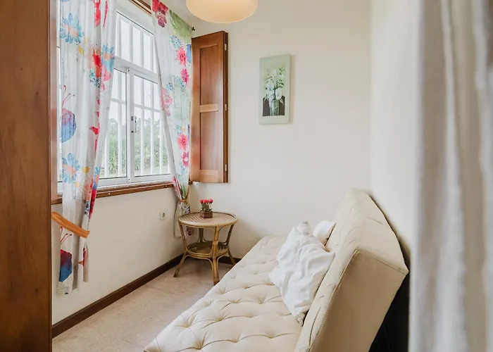 Villa The Beauty Of Simplicity Gondifelos