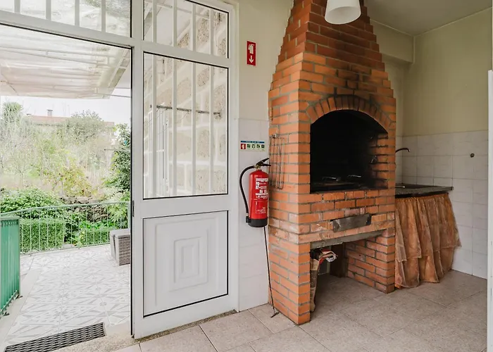 Villa The Beauty Of Simplicity Gondifelos